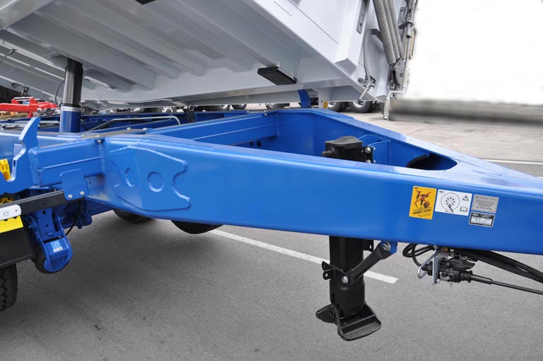 Centre-axle trailer drawbar
